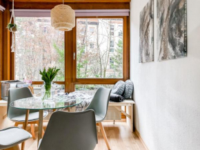 Studio near Altstadt /w Workspace, Feng-Shui & Art